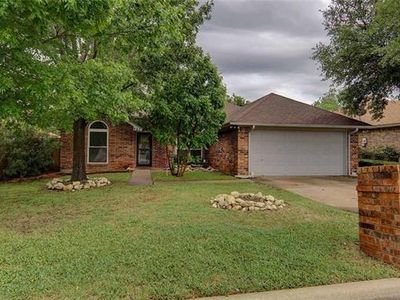721 Deauville Dr, Fort Worth, TX, 76108