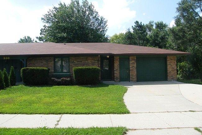 1st image of 226 Chalet Dr