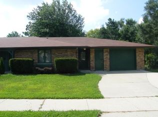 226 Chalet Dr, Stoughton, WI 53589