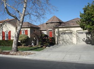 2370 Club Dr, Gilroy, CA 95020