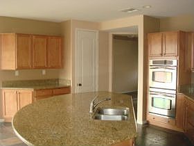 2nd image of 6940 Forest Gate St