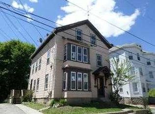 216 3rd Ave, Woonsocket, RI 02895