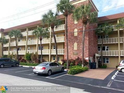 1st image of 3111 NE 51st St APT 205C