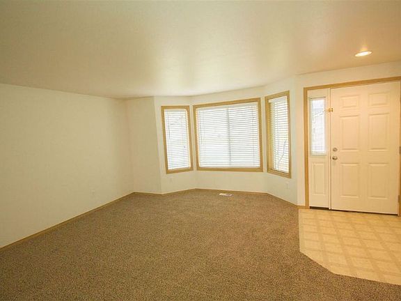 5th image of 9511 W Caelen Ave