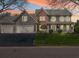 3453 Gunston Ln, Woodbury, MN 55129