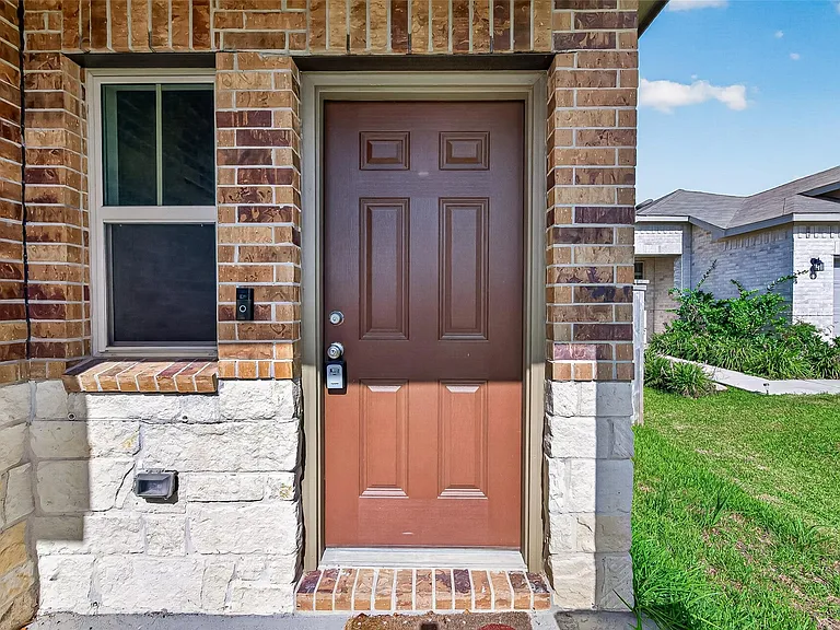 16737 Oak Bough Dr — Photo 7