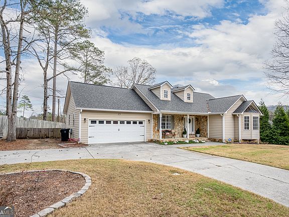 3rd image of 25 Timberlane Ter SW