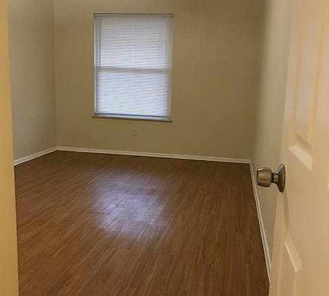 3rd image of 4774 Kings Dr APT H