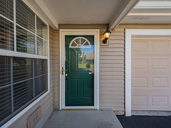 4th image of 6506 Mount Royal Ave