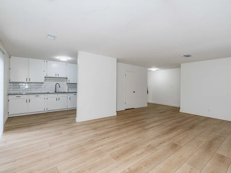 2308 Pennsylvania Ave #2308 — Photo 8