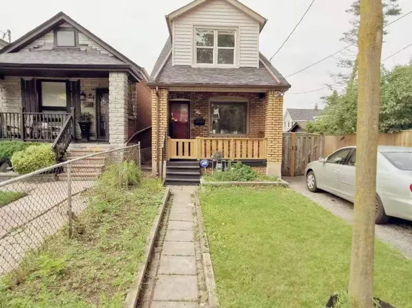 26 Epsom Ave, Toronto, ON M4C 2A6