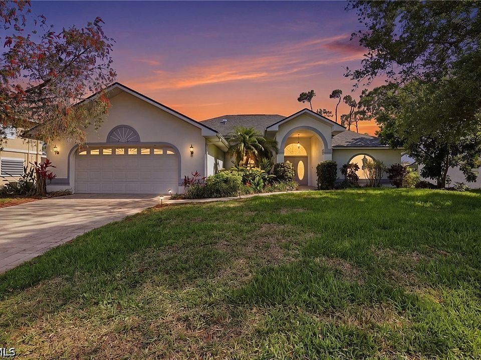1st image of 1022 SW 18th Ter