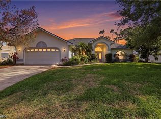 1022 SW 18th Ter, Cape Coral, FL 33991