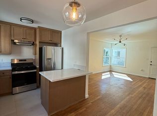 4131 W Toluca Lake Ave, Burbank, CA 91505
