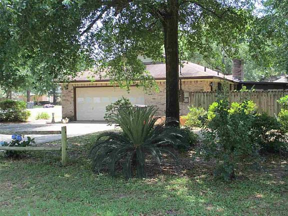 2nd image of 5784 Hermitage Cir