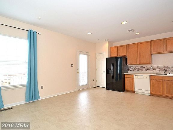 5th image of 21384 Lookout Dr