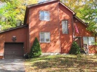 203 W Tuscarora Dr, Hazleton, PA 18202