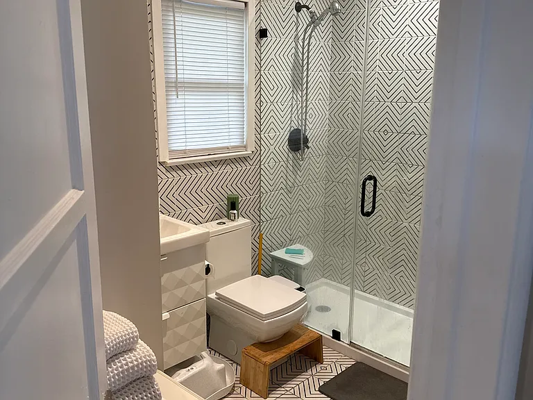 8807 Reading Ave — Photo 11