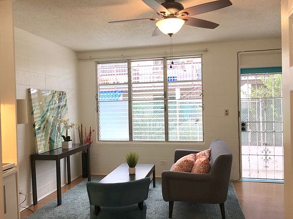 3rd image of 733 Pensacola St APT 2