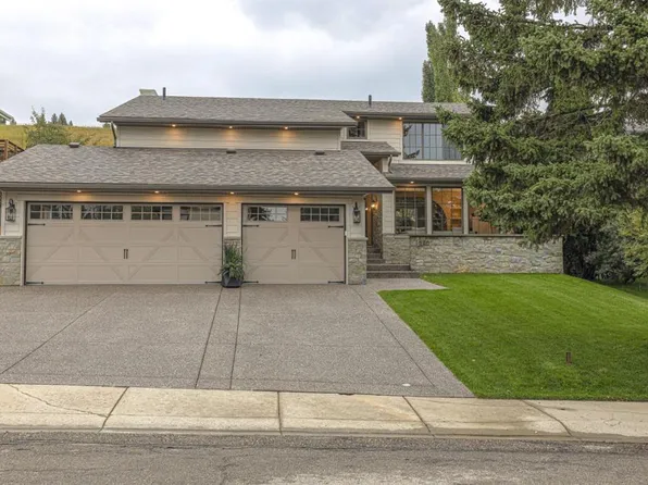 1040 SW Edgemont Rd NW, Calgary, AB T3A 2J3