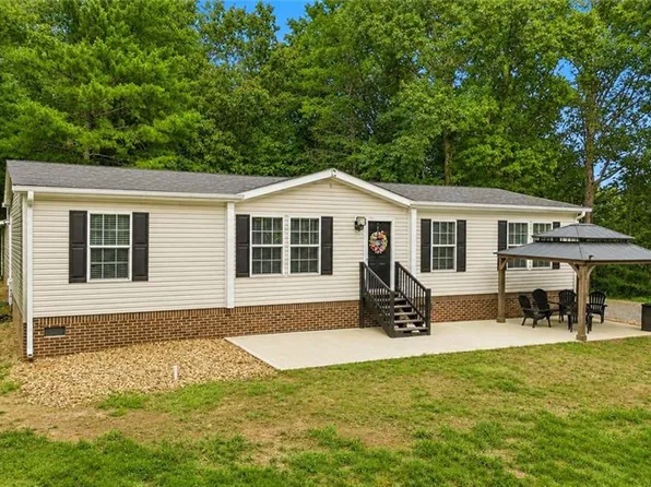 1930 Elk Shoals Church Loop, Stony Point, NC 28678