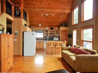 36 Cliffside Dr, Saint Albans, ME 04971