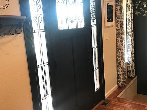 4th image of 93 Telemark Ln