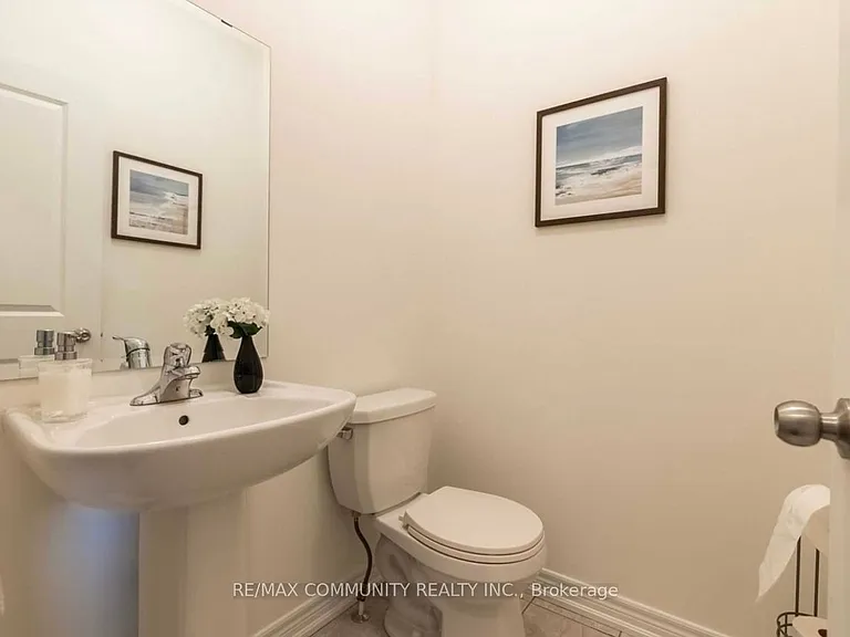 64 Bill Hutchinson Cres — Photo 9