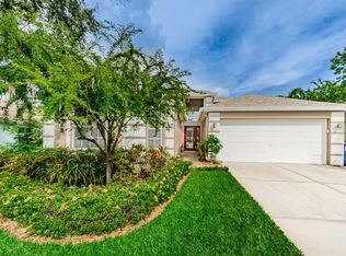 825 Addison Dr NE, Saint Petersburg, FL 33716