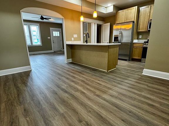 5th image of 2613 Chesterfield Ave