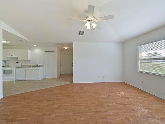 4th image of 1114 Ichabod Ave S