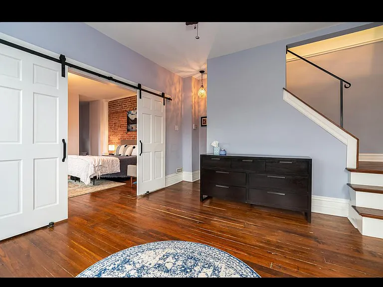 383 King Ave — Photo 12