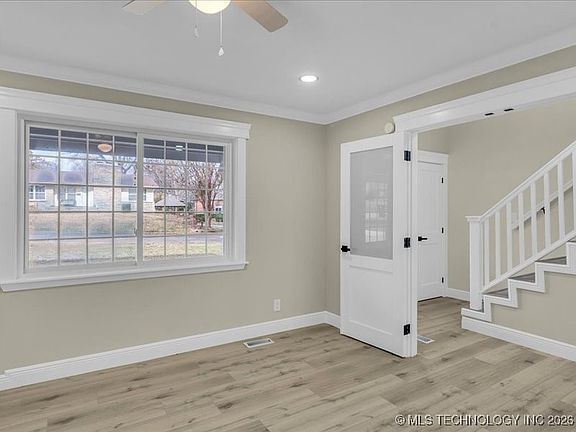 3rd image of 4105 S Robb Ave