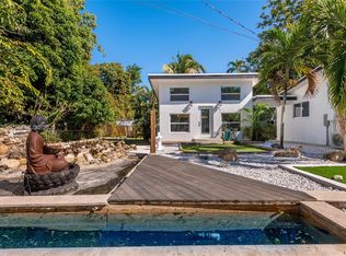 4121 SW 3rd St, Plantation, FL 33317