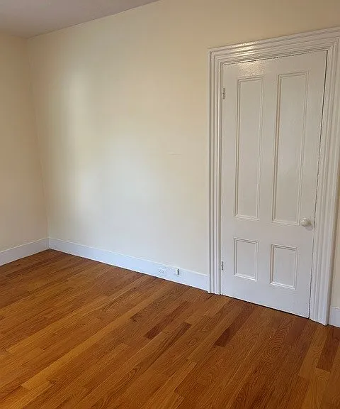 95 Crescent St #95 — Photo 11