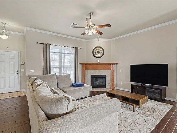 2nd image of 8129 Azurewood Dr