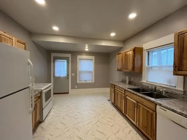 1625 Hewitt Ave APT 1, Saint Paul, MN 55104