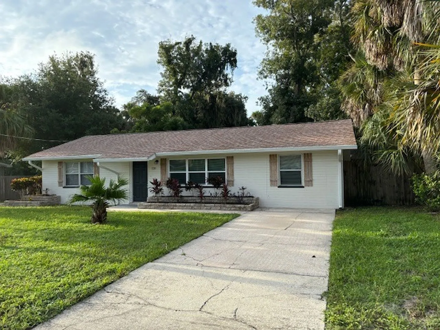 Must See! Renovated 3/2 Block Home Close To River! Water and Lawn Care Included — Photo 1