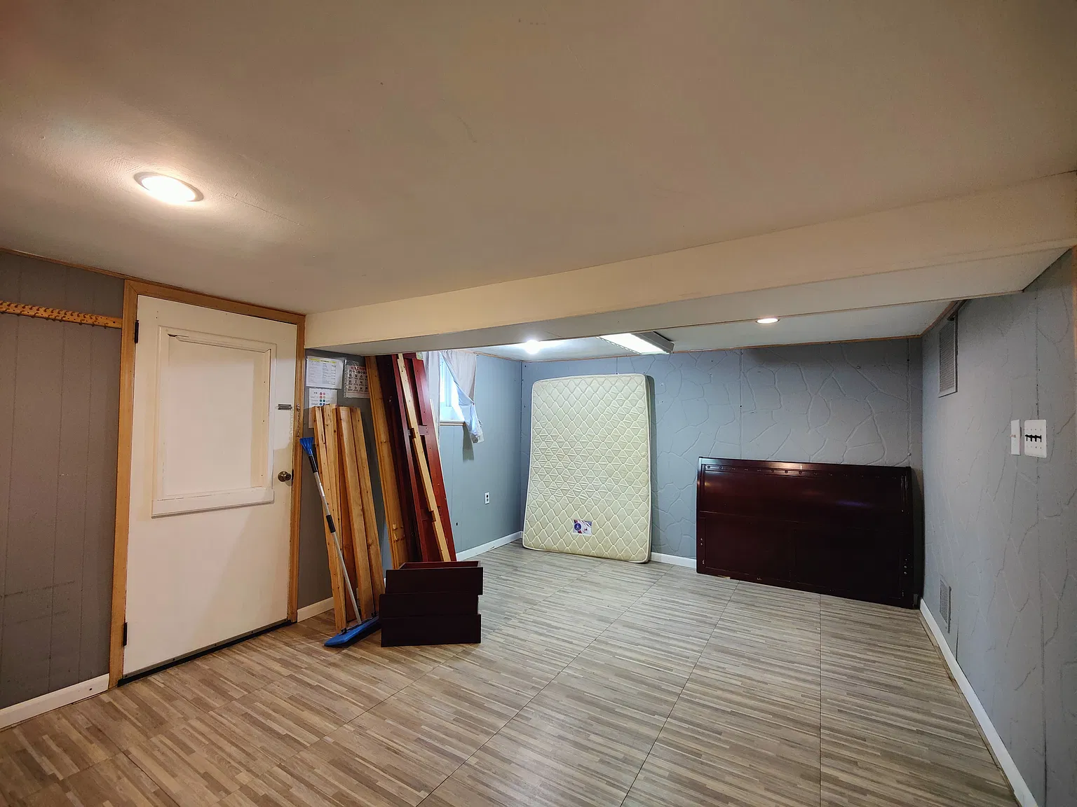 1 bed, 900 sqft, $1,800 — Photo 3