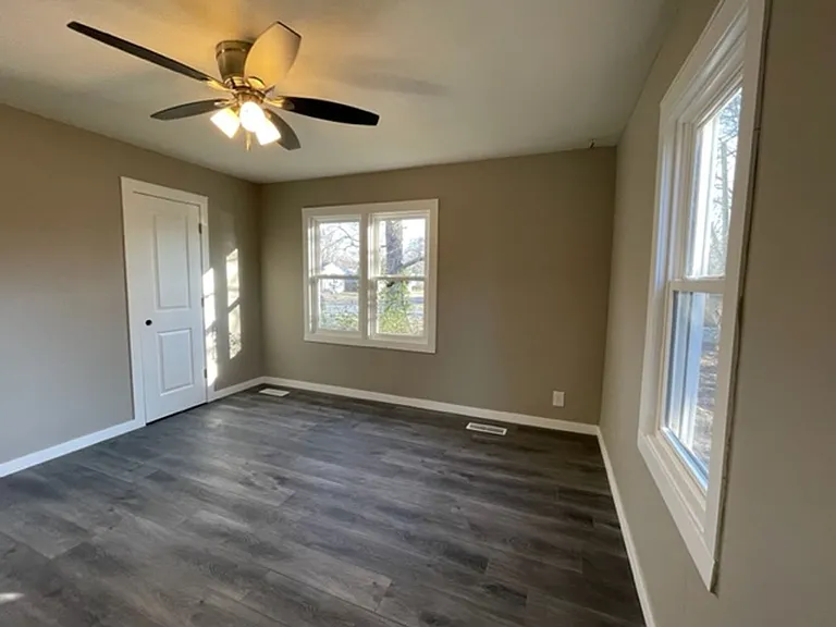 1213 E Wayland St — Photo 10