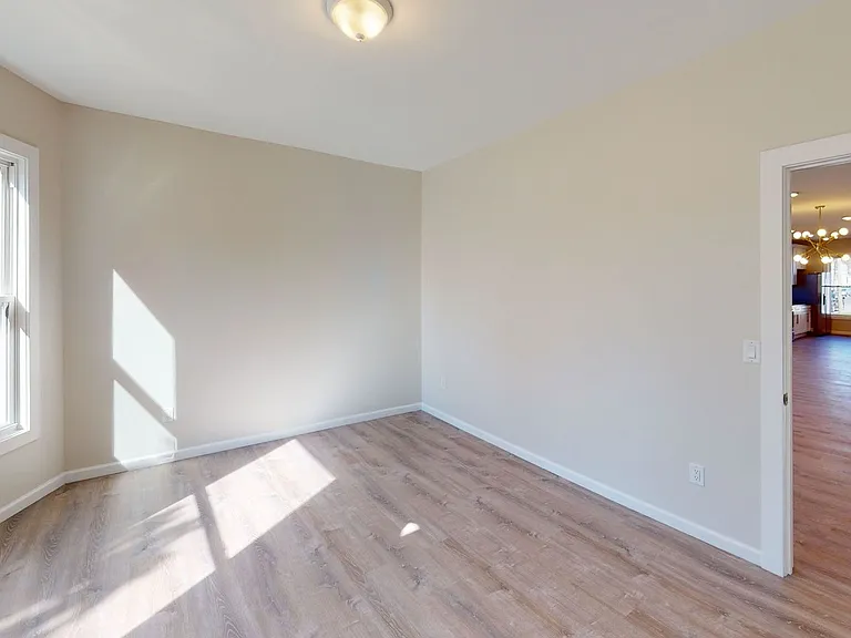 365 Winthrop Ave — Photo 10