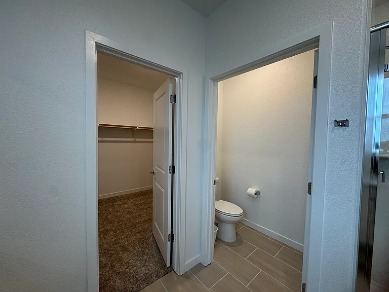 8143 Champart Cir — Photo 22
