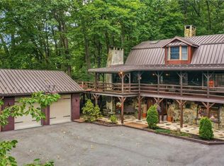 2244 Springtown Hill Rd, Hellertown, PA 18055