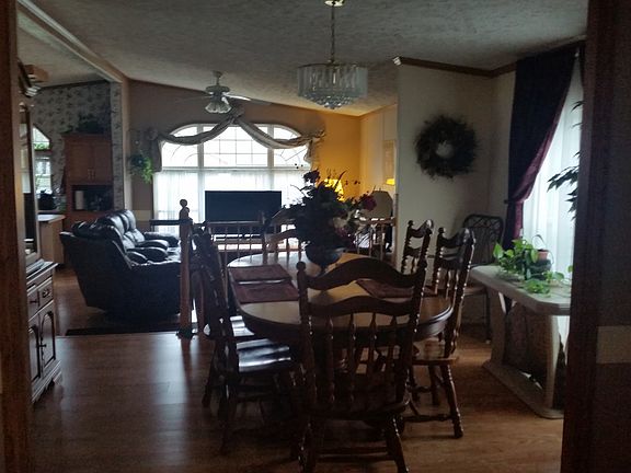 3rd image of 1319 Kahoma St