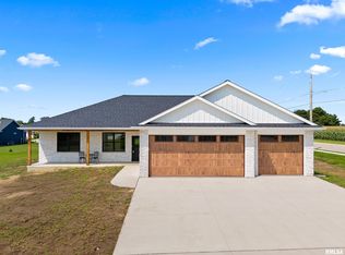 145 E Margarete St, Tremont, IL 61568