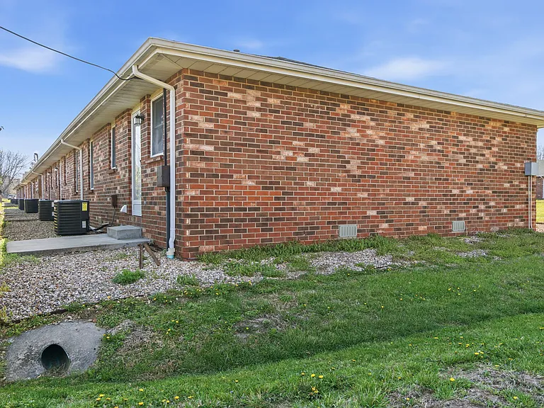 3205 S Kimbrough Ave #C — Photo 20
