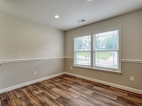 3rd image of 340 W River Grove Cir