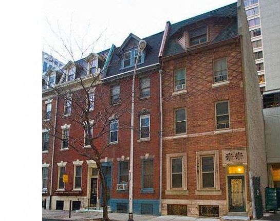 1949 Locust Street Exterior