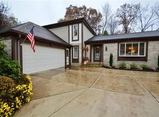 25443 Brittany Cir, Westlake, OH 44145
