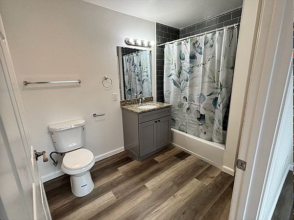 4th image of 3109 Dakan Ct #7